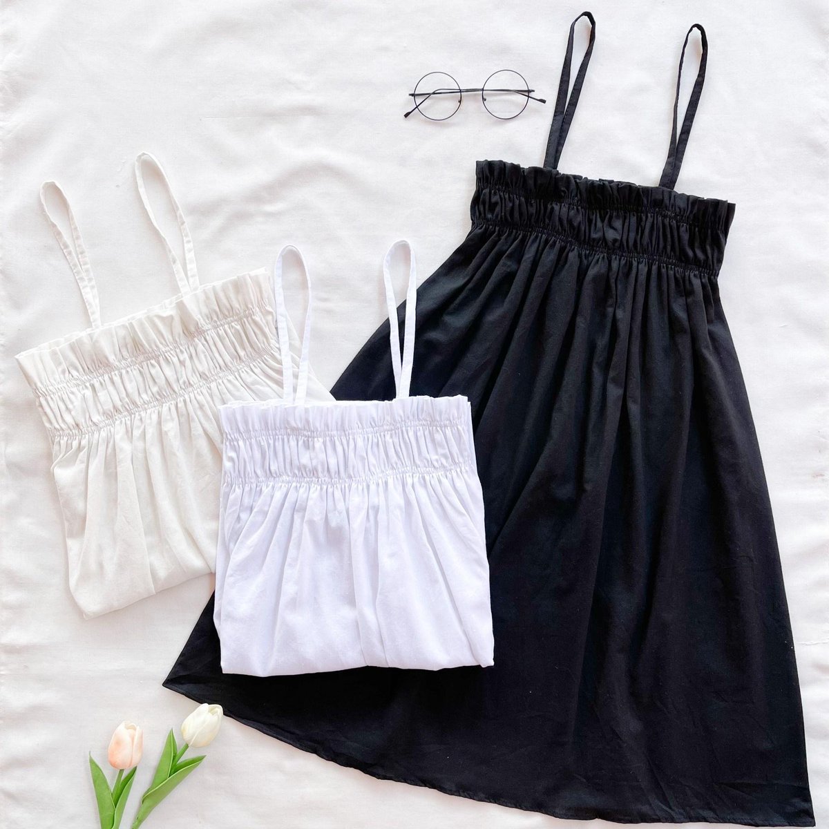 Barny_Shop's tweet photo. [พร้อมส่ง] เดรสสายเดี่ยวสีพื้นแต่งสม็อคอก
ขนาด : อก24-46/เอวฟรีไซส์/สะโพกฟรีไซส์/ยาว34
สี : ครีม/ขาว/ดำ

ราคา 300

#เดรส #เดรสแฟชั่น #มินิเดรส #ชุดเดรส #เดรสสั้น #เดรสยาว #เดรสสายเดี่ยว https://t.co/5GE9HsEjm0