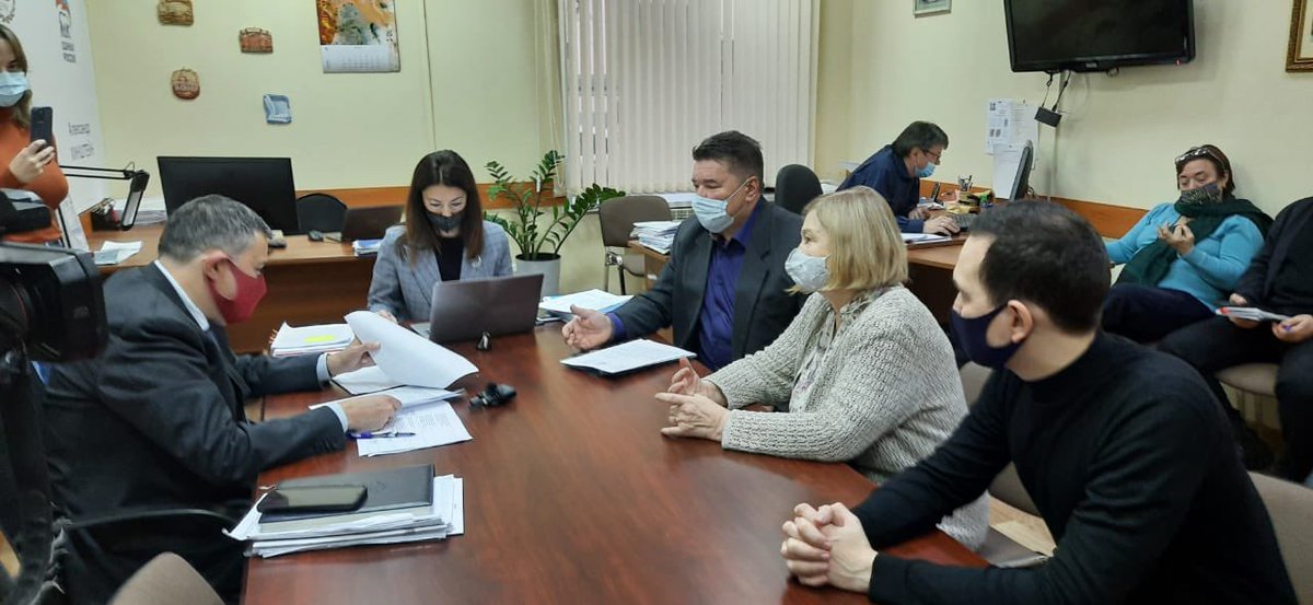 5prosekaS's tweet photo. Сегодня состоялся прием жителей 5-й просеки у Александра Евсеевича @Khinshtein. Встреча прошла, как всегда продуктивно. Благодарим Вас за четкую и твердую позицию, помощь и поддержку  в решении проблем нашего района!  https://t.co/KGAGVQoBQB