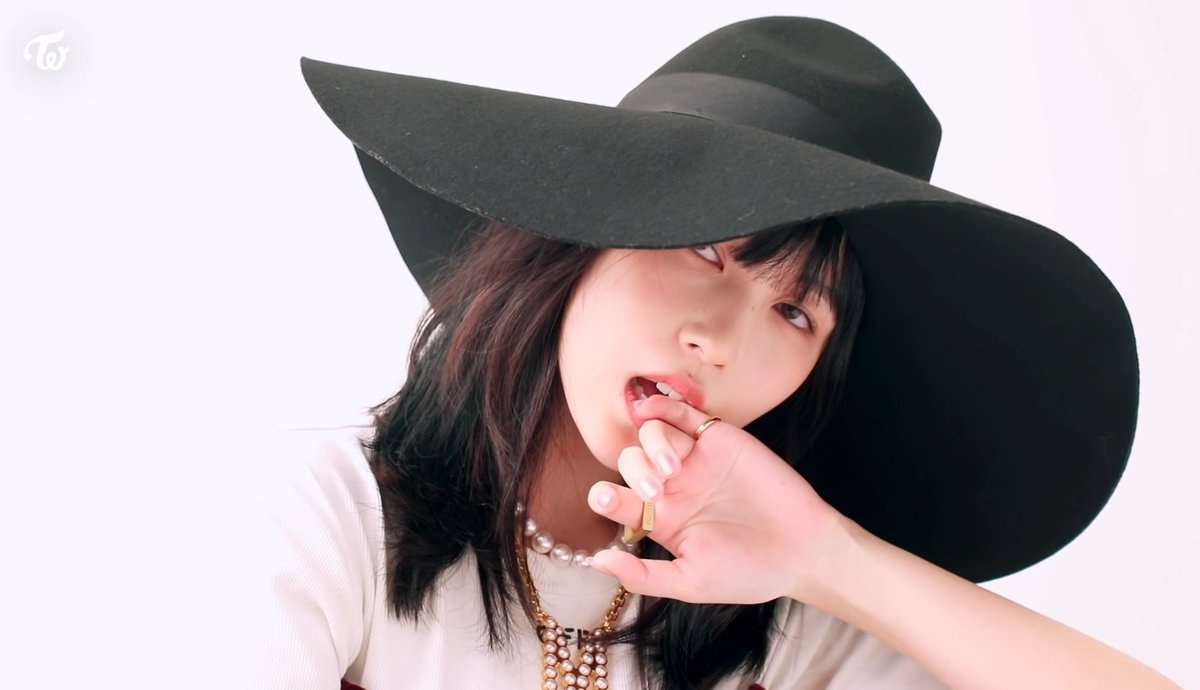 FanunionMina's tweet photo. 👒
#MINA #미나 #ミナ #名井南
#MINAxAllure #MINAforAllure
#TWICE #트와이스 @JYPETWICE https://t.co/Z7lTry7K3a