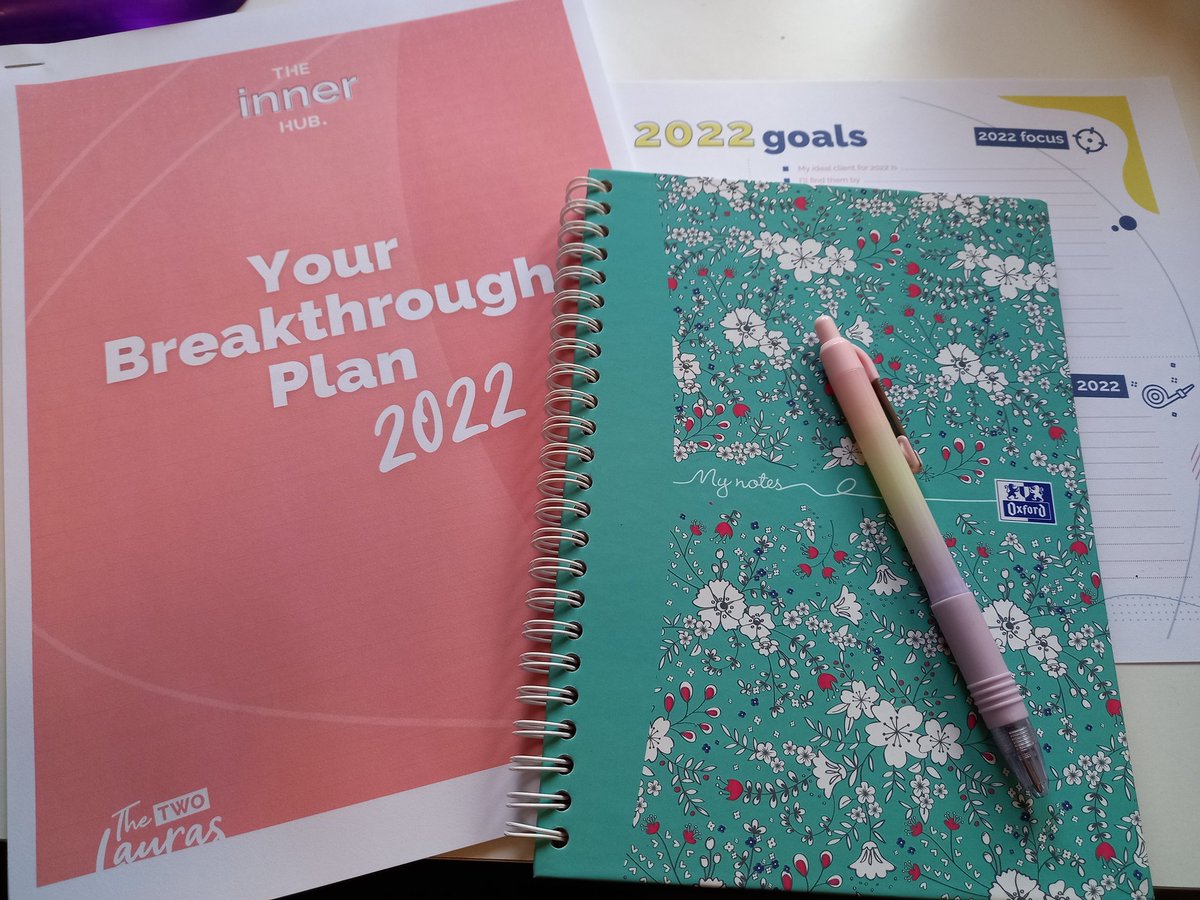 KnightandDaySMM's tweet photo. Looking forward to getting my shizzle together for 2022 with the fabulous @thetwolauras and The Inner Hub possie! #planningsession #socialmediamanager #socialmediamarketing https://t.co/SH9RxlQvBA