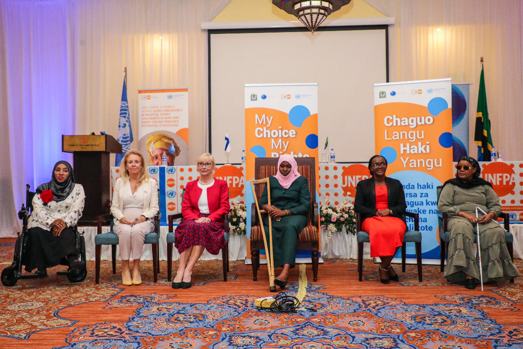 WiLDAFTz's tweet photo. Mradi wa Chaguo Langu Haki Yangu (My Choice My Right) unalenga kulinda haki za wanawake na wasichana wenye ulemavu Tanzania. 

Mradi huu unafadhiliwa na @UNFPATanzania na @FinnishEmbTZ na unatekelezwa na shirika la @WiLDAFTz.

#UlemavuSioKikwazo
#KomeshaUkatili https://t.co/thOxNxSG6g