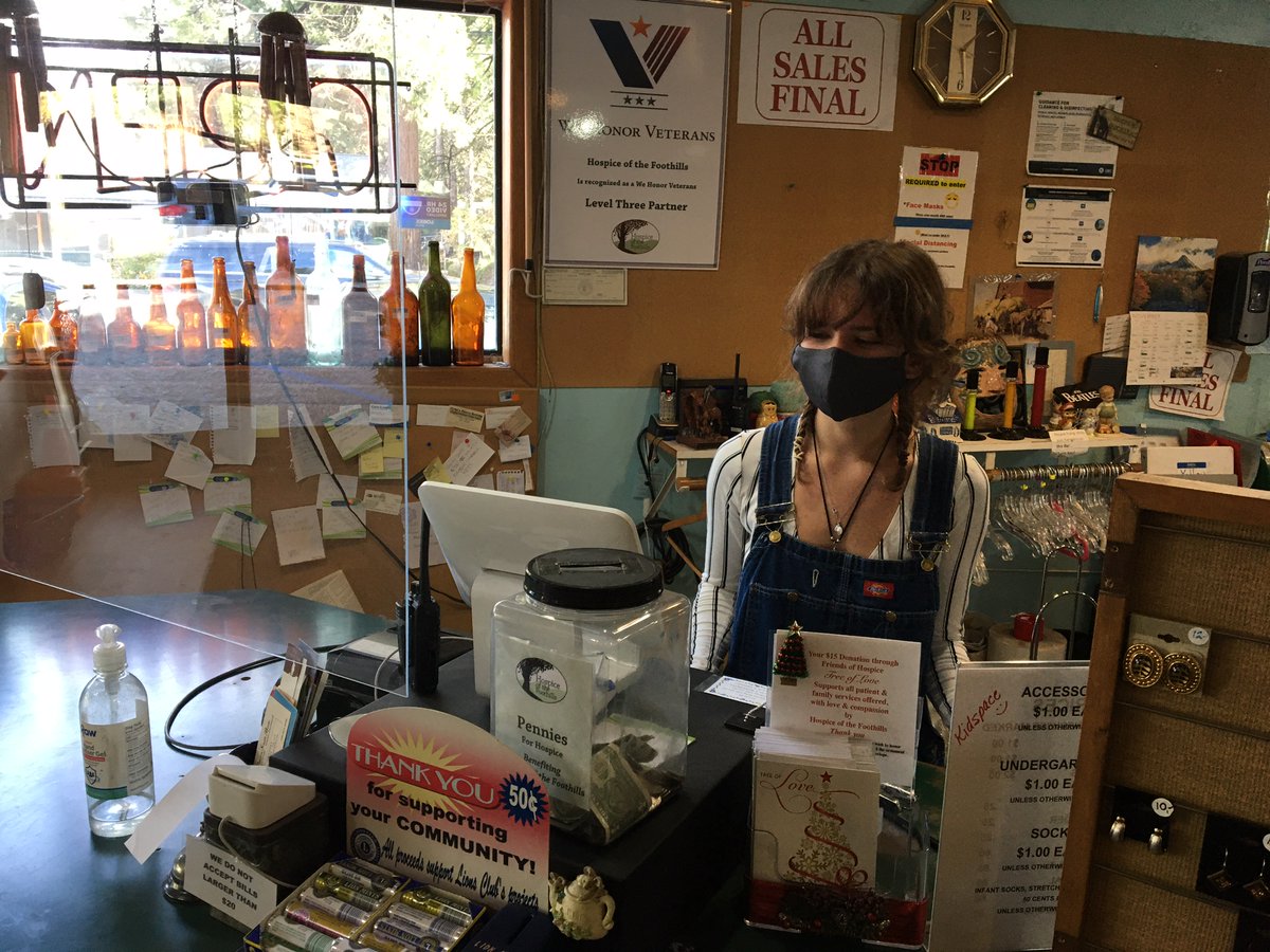 bitney_prep's tweet image. We know it's only Tuesday, but we thought we would share another INTERNSHIP SPOTLIGHT all the same.
Meet Lola from the Class of 2025! Lola has a dynamic internship at Hospice of the Foothills Gift &amp;amp; Thrift Stores.
bitneyprep.net/hospice-of-the…