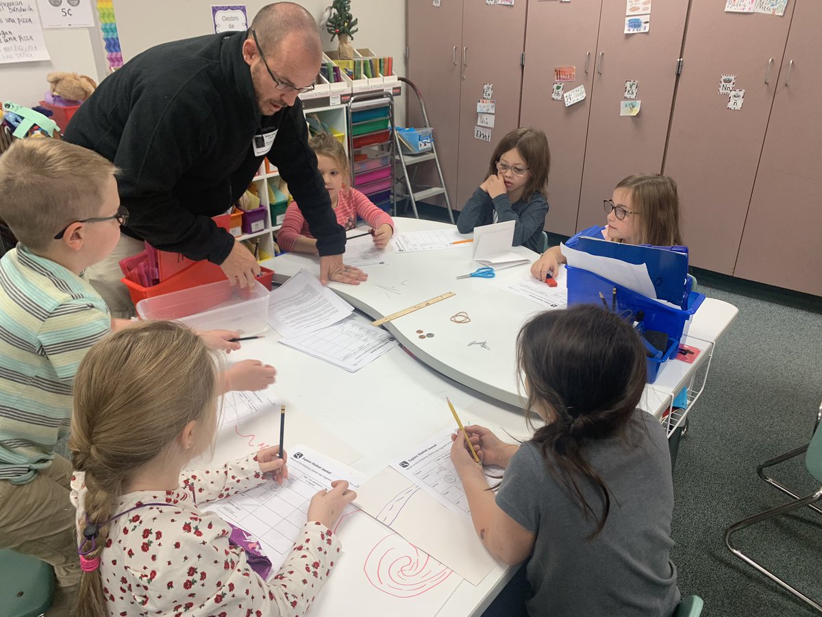 Thank you, BBE PTA! We attracted some awesome parents to teach students about magnets 🧲!@HumbleISD <a href="/HumbleISD_BBE/">Bear Branch Elem</a> <a href="/sra_anna/">Sra. Hernandez</a>