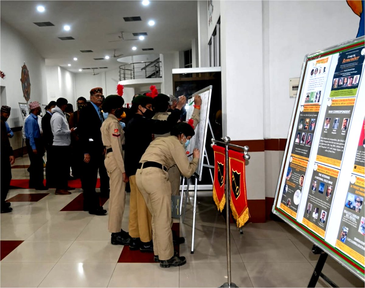 suryacommand's tweet photo. 2/2
Conducted over four days, special narrations were organised for soldiers, 1971 War &amp; other veterans, school children &amp; NCC cadets.
@adgpi
@ProDefLko https://t.co/N3LnrVWhh2