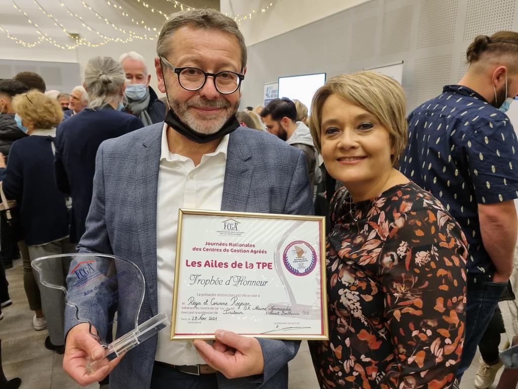 LaCorevatine's tweet photo. Très émus de recevoir à Arles le trophée d'honneur et grand prix du jury des ailes des TPE  lors des journées nationales des centre de gestions pour la reconnaissance de nos actions pour le bien être aux travail.
Merci @Groupe_VYV
 @FederationCGA #JNFCGA2021 @LaCorevatine https://t.co/1Ge4QjnN0r