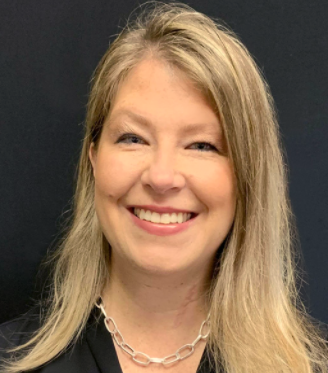 ProxMktg's tweet photo. Say hello to the newest member of our team, Renaye Pagura.  She’s a Client Account Manager … and a kickboxer, hiker and wine connoisseur to boot!  #proximitymarketing https://t.co/OhKg5EuepS