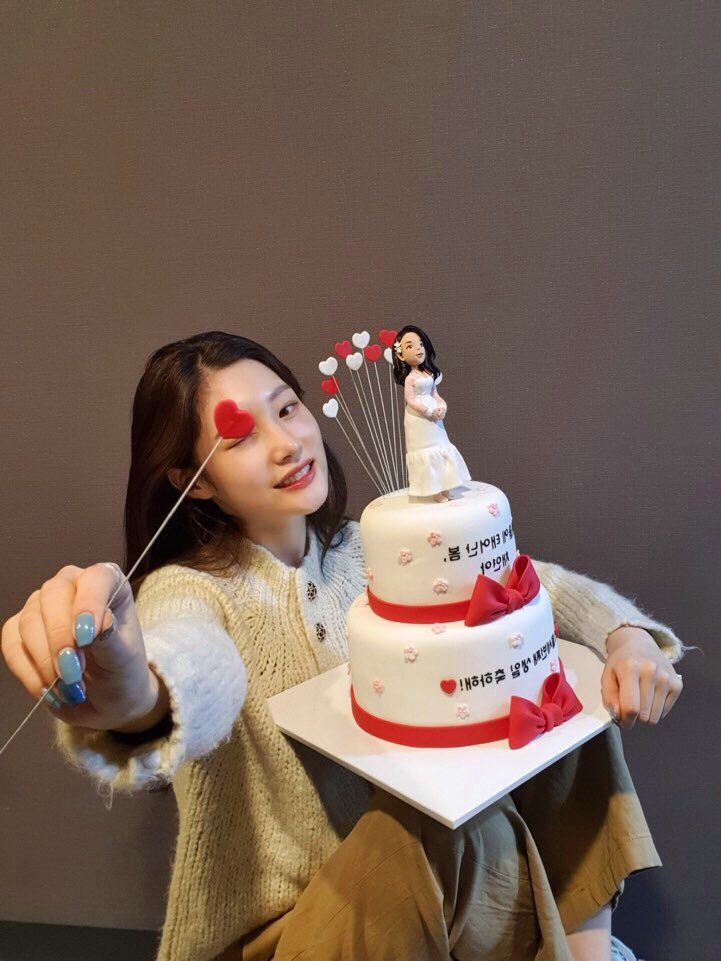 191201 

#다이아 #DIA #채연 #HappyChaeyeonDay