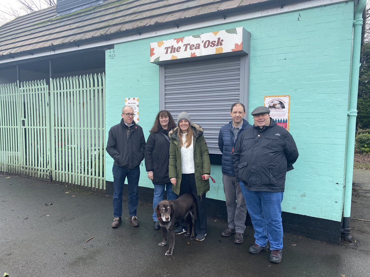 Salford City Council (@salfordcouncil) on Twitter photo Calling in at Lightoaks Park on the Claremont ward visit <a href="/tomstannard/">Tom Stannard</a> <a href="/CllrBentham/">Barbara Bentham</a> <a href="/NeilAReynolds2/">Neil Reynolds</a> <a href="/Redpev/">Mike Pevitt</a> Lindsay from <a href="/lightoakspark/">Friends of Lightoaks Park</a> tells us about events, developments and plans for the park Calling in at Lightoaks Park on the Claremont ward visit <a href="/tomstannard/">Tom Stannard</a> <a href="/CllrBentham/">Barbara Bentham</a> <a href="/NeilAReynolds2/">Neil Reynolds</a> <a href="/Redpev/">Mike Pevitt</a> Lindsay from <a href="/lightoakspark/">Friends of Lightoaks Park</a> tells us about events, developments and plans for the park
