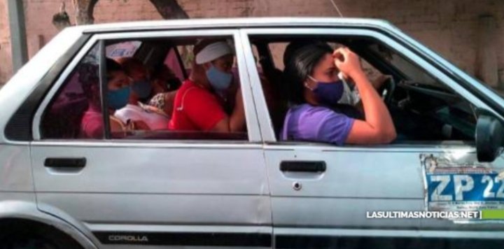 jr_cosma's tweet photo. Atención al empleado de confianza de CONATRA en el INTRANT, que todo el mundo sabe quien es,
no es posible que las rutas de carros públicos estén montando 4 personas atrás y 2 alante sin ningún tipo de distanciamiento social.
escucho ministro de @SaludPublicaRD https://t.co/1mvu1vYrt4