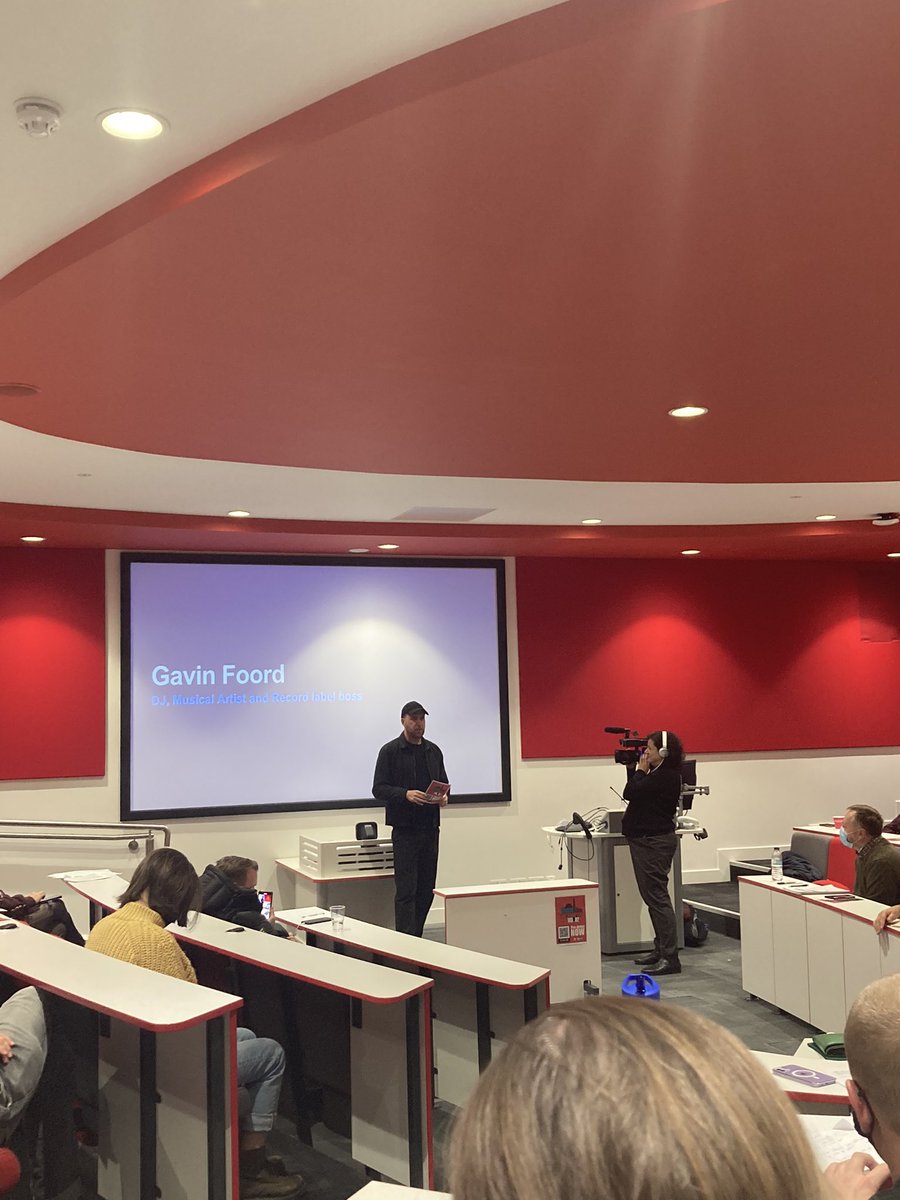 Passionate shout out from <a href="/GavinFoord/">Gavin Foord</a> for a central hub so that musicians can find what they need - collaborators, kit, venues - and a how to guide to being a working musician so musicians can focus on music not marketing, money and admin

#MakeItSO