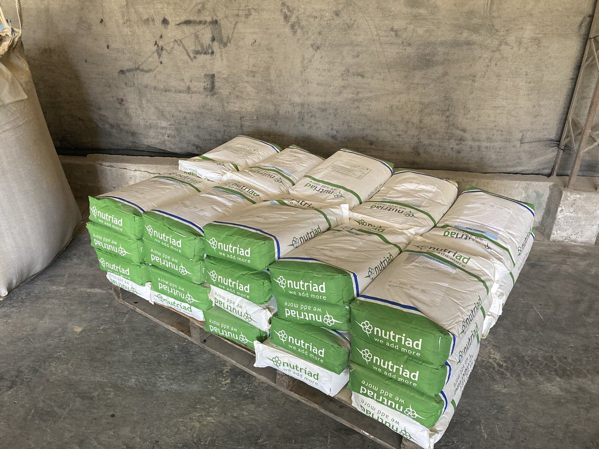 sns_uruguay's tweet photo. Pronto para agregar a la mezcla mineral
El #secuestrante de #micotoxinas más completo de 🇺🇾
Los sistemas de #camacaliente están protegidos por #UnikePlus de @Adisseo
#WeAddMore #Nutriad https://t.co/K2B6wn0142