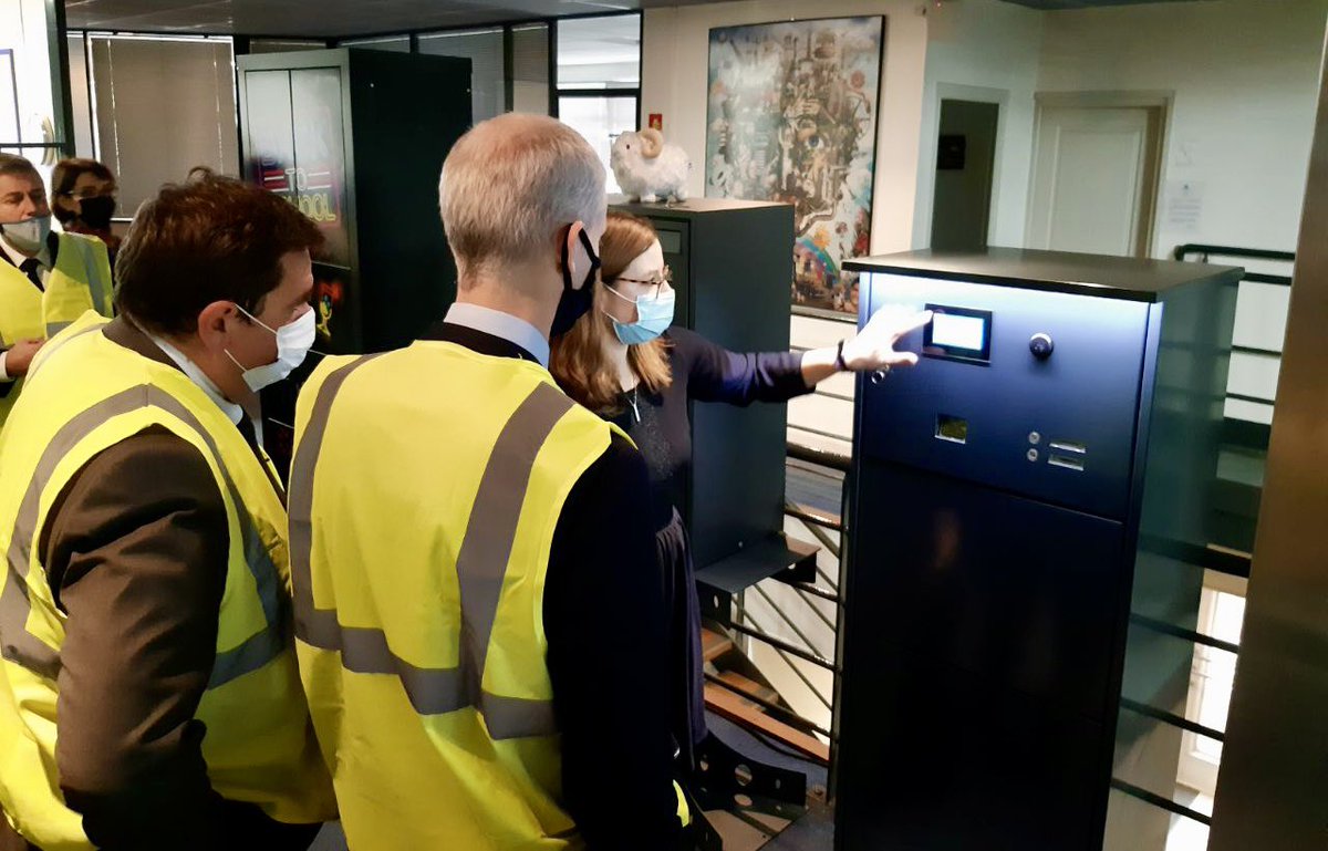 franckriester's tweet photo. Visite de @DADDecayeux, entreprise familiale 🇫🇷 qui a développé un savoir-faire unique dans la fabrication de boîtes aux lettres et de solutions innovantes click &amp; collect. La #TeamFranceExport est une nouvelle fois au rendez-vous pour vous accompagner à l'international. 🌍 https://t.co/6Jc9wwDzom