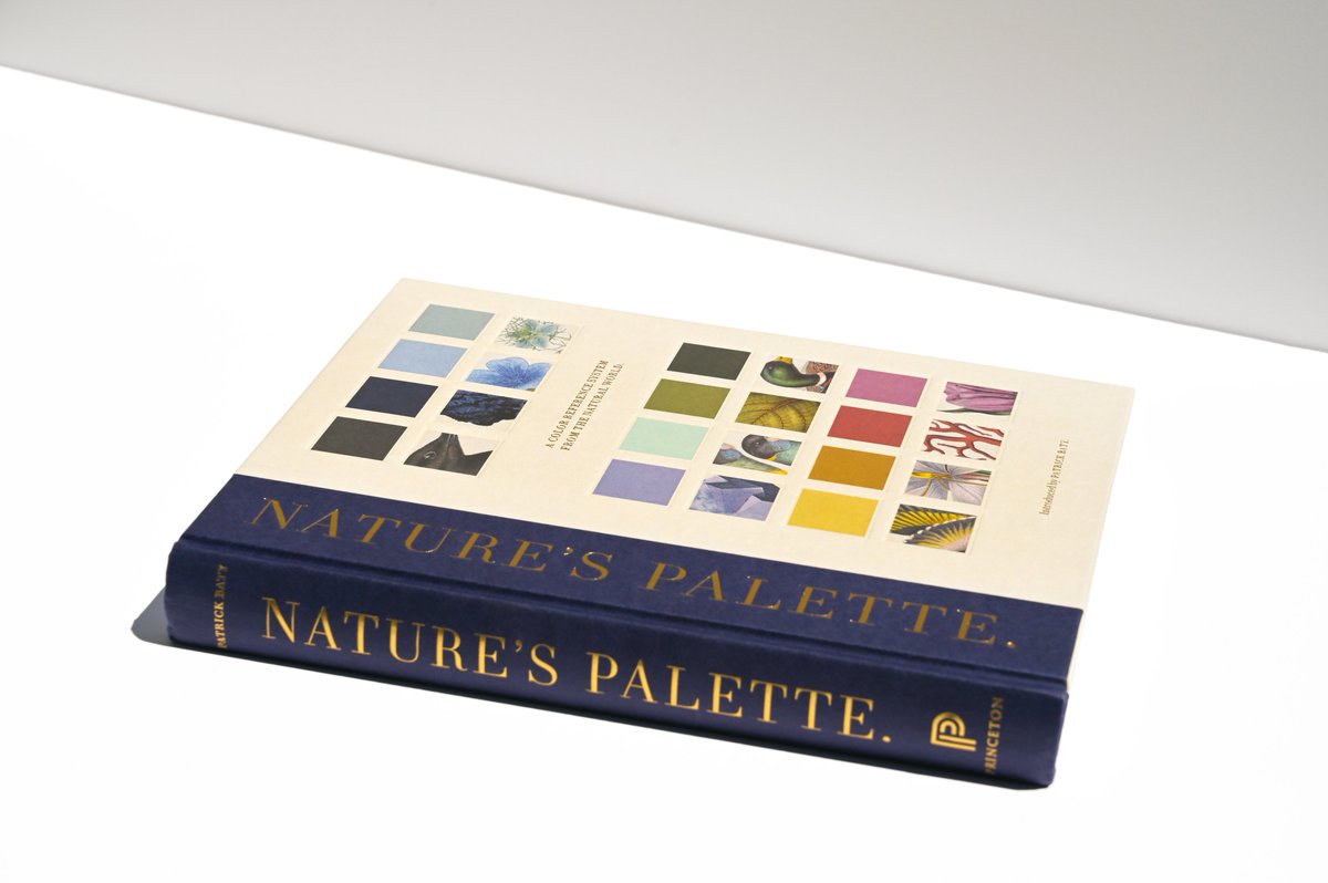 PrincetonUPress's tweet photo. Sure to inform and inspire, Nature's Palette by @patrickbaty is a gorgeous expanded edition of Werner's Nomenclature of Colours, a landmark reference book on color &amp; its origins in nature. 30% off with code PUP30 now through December 1, 2021. https://t.co/oXLinMsiSJ #HolidayGift https://t.co/FtrCZ9rjYW