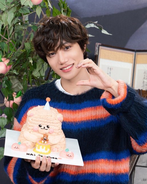Rinards06's tweet photo. 2021.11.30 𝙿𝚎𝚊𝚌𝚑𝚎𝚜
ありがとう じょんいん🐻🍑
 #KaiCombackDay 
 #카이_피치스_공개 https://t.co/DJinBFaTnh