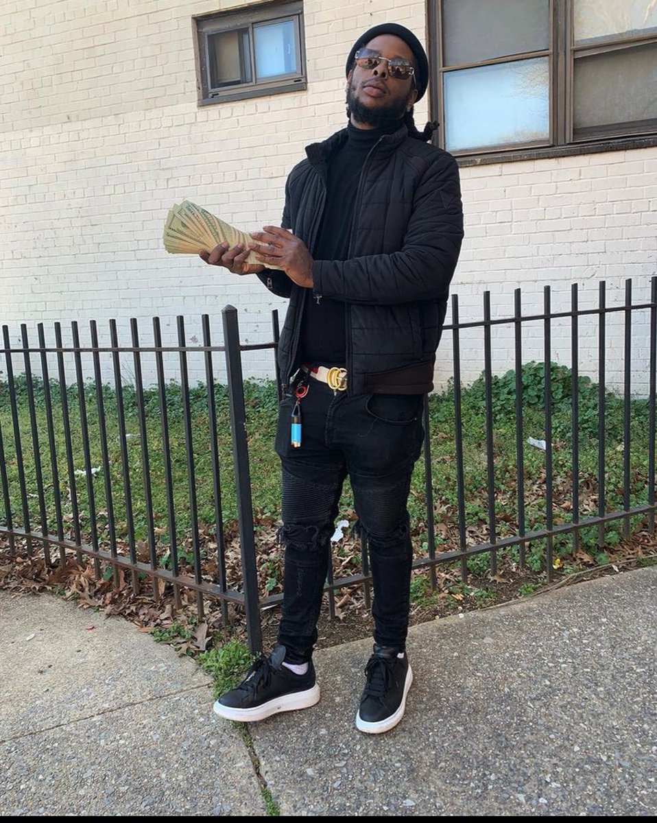 DaRealJamGodd's tweet photo. Happy Birthday Cuzz โค๏ธ #LLDooDat miss you slim๐ช๐พ๐ฏ๐ฉธ https://t.co/mTECMPsfuS