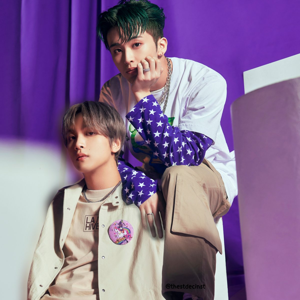 เก่งอะ นั่งพิงกันเลยหรอ