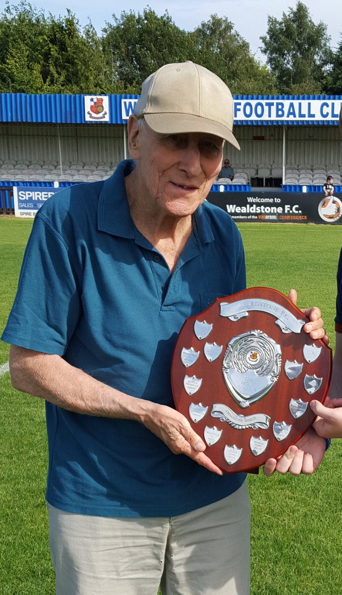 Wealdstone FC Fans tweet media