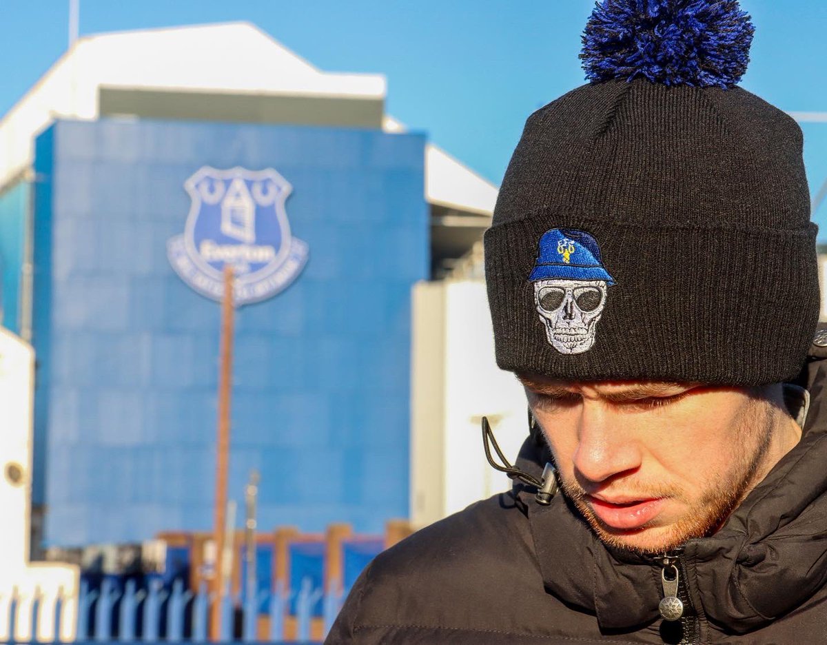 Black Skull bobbles restocked over on our website💀🔵