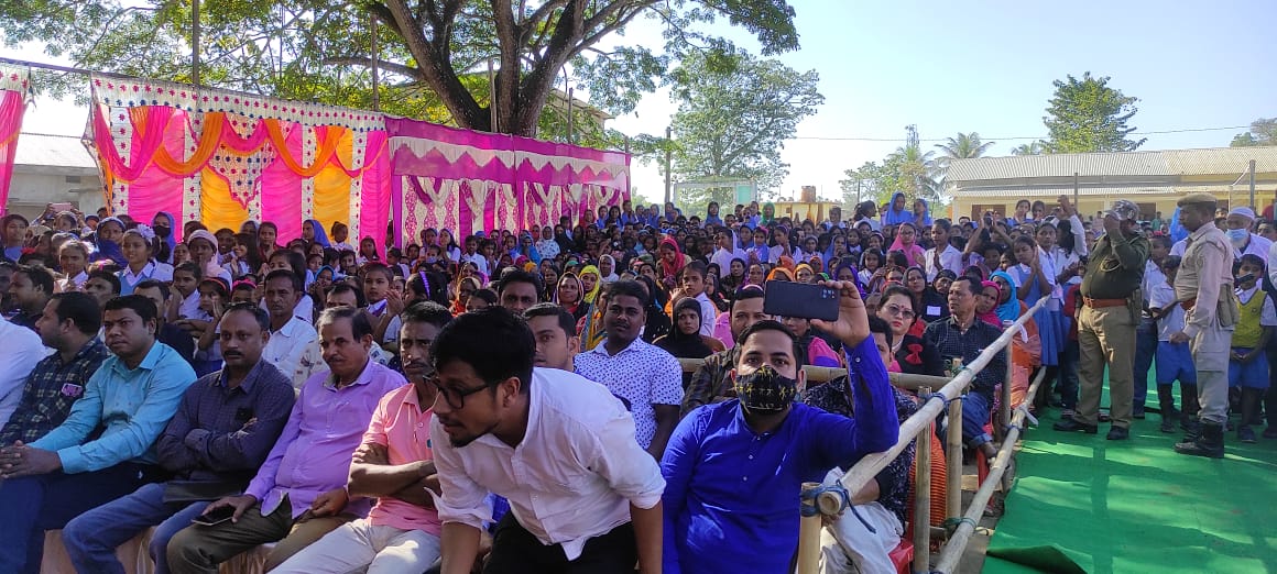 KUBarbhuiya's tweet photo. I had a dream of establishing a women’s market in Sonai assembly constituency. That dream is about to be a reality now as today I lay the foundation stone for the women's market in Swadhinbazar. When I went out for tour, 
@PMOIndia @CMOfficeAssam https://t.co/30rNz3IsA7
