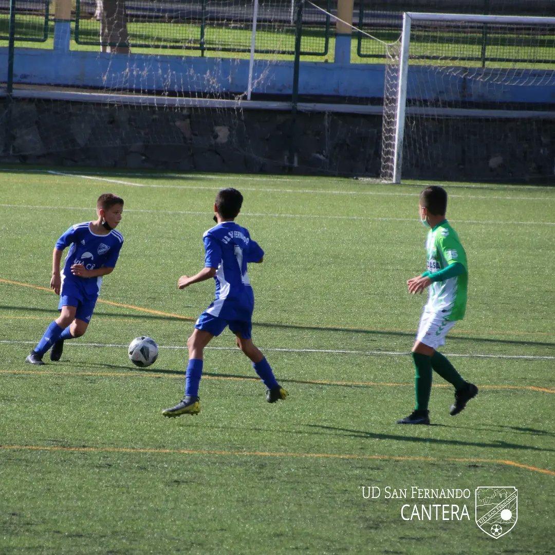 udsanfer's tweet photo. CANTERA. 📸 Algunas Instantáneas de nuestro #sanferInfantilB 🆚 #EstrellaB
💙🔥💯
#sanferInfantilB
#udsanfernandoCantera https://t.co/Blx1LSfd8A
