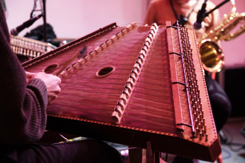 BudsandSpawn's tweet photo. Wonderful afternoon at @sidneymatilda on Sun 21 Nov with #EmergenceCollective feat @robbentall @h_papaioannou Zeb Budworth and Tim Knowles. Photos (c) @BlueChula https://t.co/vR50zYK6Pg