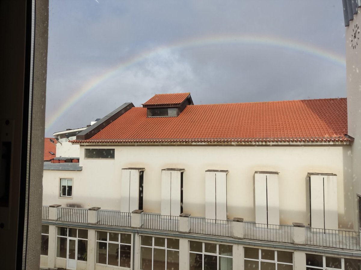 OpenTeachEU's tweet image. Last Saturday, it was @nuclio_pt  turn to promote the Open Teach workshop at a face-to-face event. The teachers welcomed Open Teach and shared with us their experience with OERs and OEPs, as well as their expectations for the project. 😊🌈
#OpenTeachProject #OER #OEP