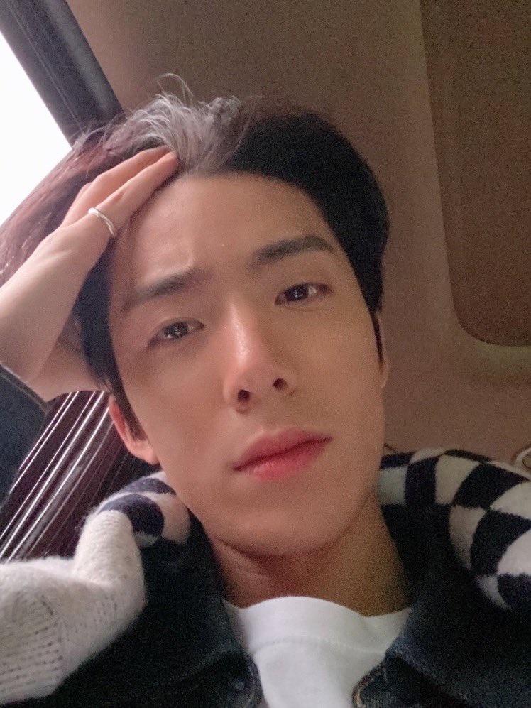hourly_hwiyoung's tweet photo. •211130
{ #SF9 #HWIYOUNG #휘영 @SF9official } https://t.co/H7bW6NQrH5