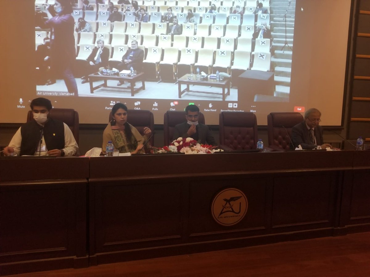 Rabz_729's tweet photo. 📢Panel: 4
🎙Mr. Faraz Haider, says, "economic sector which is linked with everything essentially, everything needs money and it is a biggest driver towards Pakistan national security outlook".
@f_aider
#IntlConference21 https://t.co/3Z4mGpWEDU