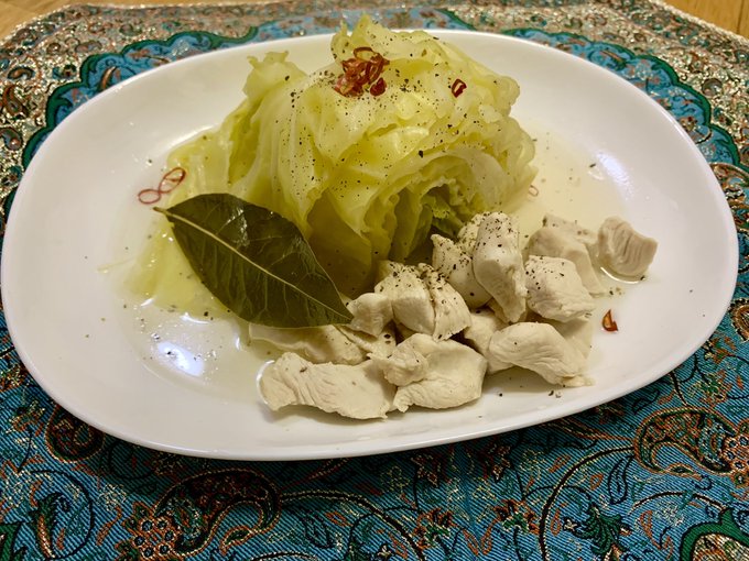 聞いた話によると…フフ…赤ちゃんはキャベツから産まれてくるそうじゃないか。
おやおやおやおや?その顔は…違うという顔だな?
じゃあ本当はどうなんだい?言ってみろよ!ジョジョーーッ!!! 