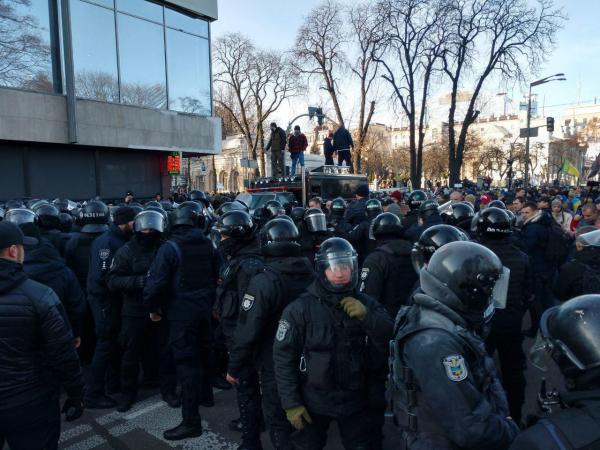 Национальный корпус поиск. Демонстрация в Киеве. Митинги в Киеве сейчас. Силовики.