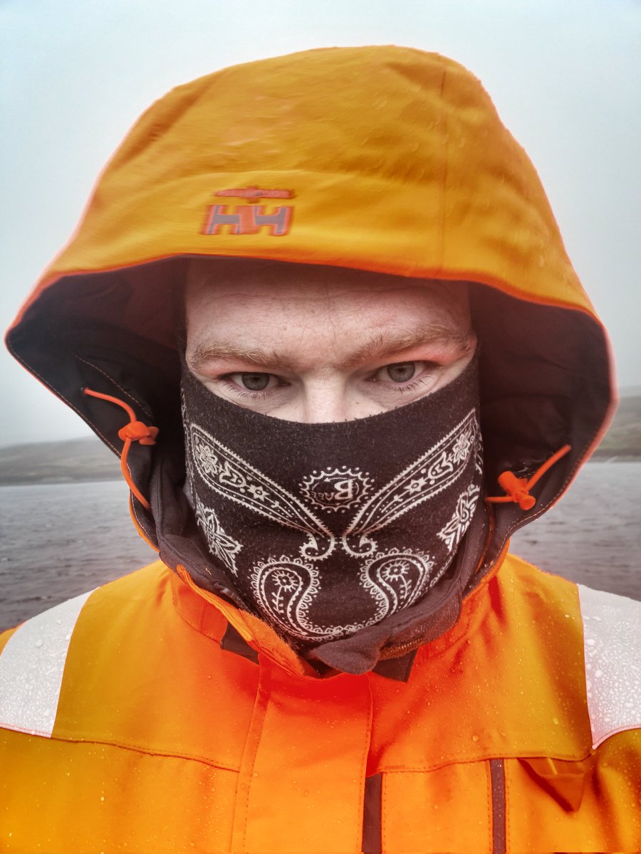 Thank God for my new Helly Hansen workwear today! Keeping me dry and warm. 

#iAMGEOlogy #Geotechnical #geology #tuesday