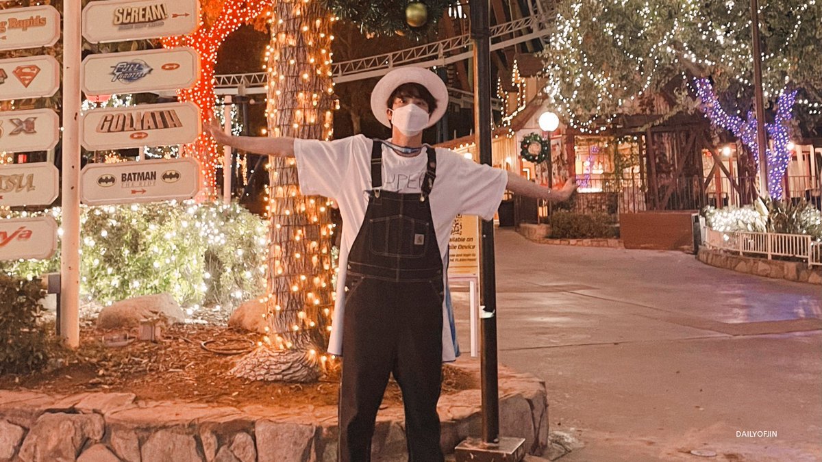 dailyofjin's tweet photo. #JIN 📸 https://t.co/zYUdMOSPDB