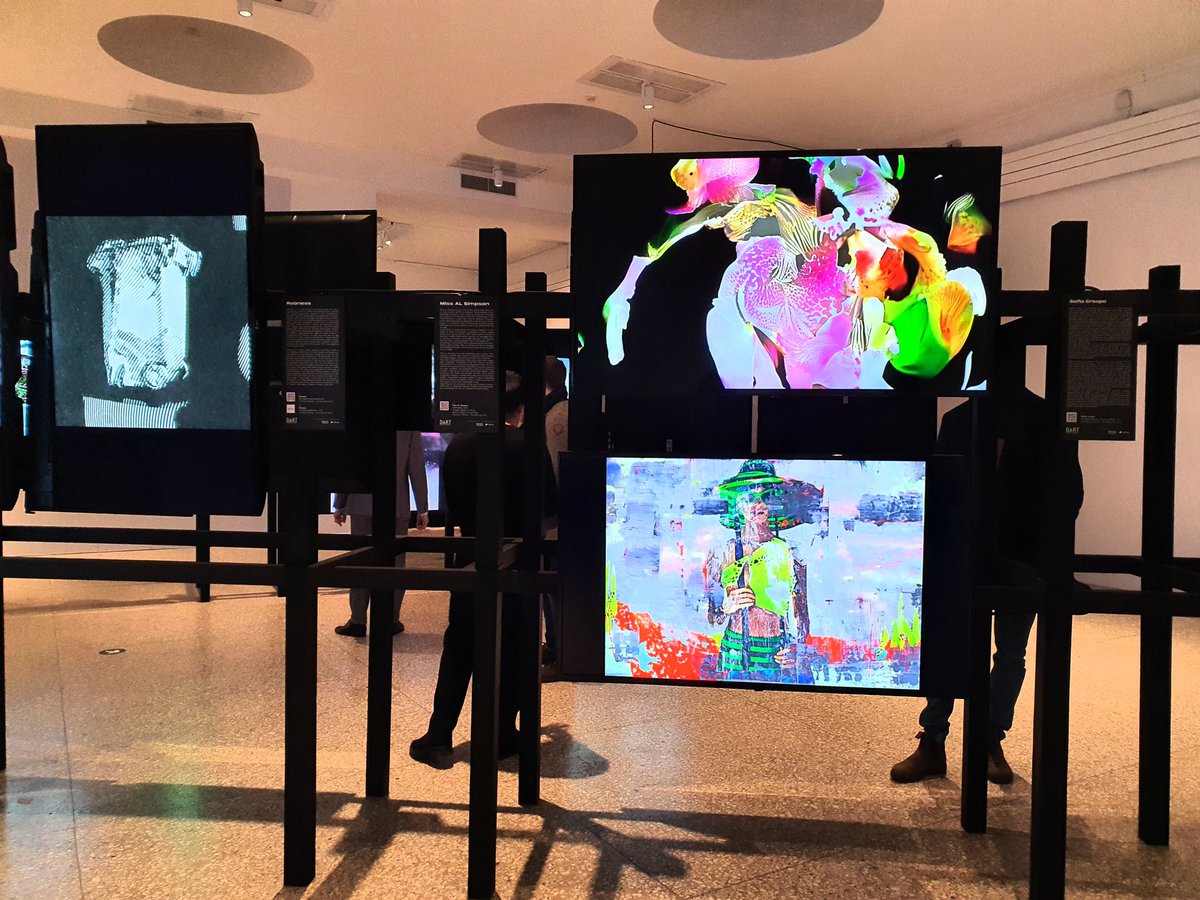 spacedivers's tweet photo. 29/11/2021 second round to WRONG THEORY awesome DAY! #dartmilano #wrongtheory #dart2121 #cryptoart @wrongtheorynft @dartmilano
First artists happy to invite me there, people that are there since I remeber, thanks! @missalsimpson @robness @TroyFitzpatric https://t.co/lNh1mYUDRx