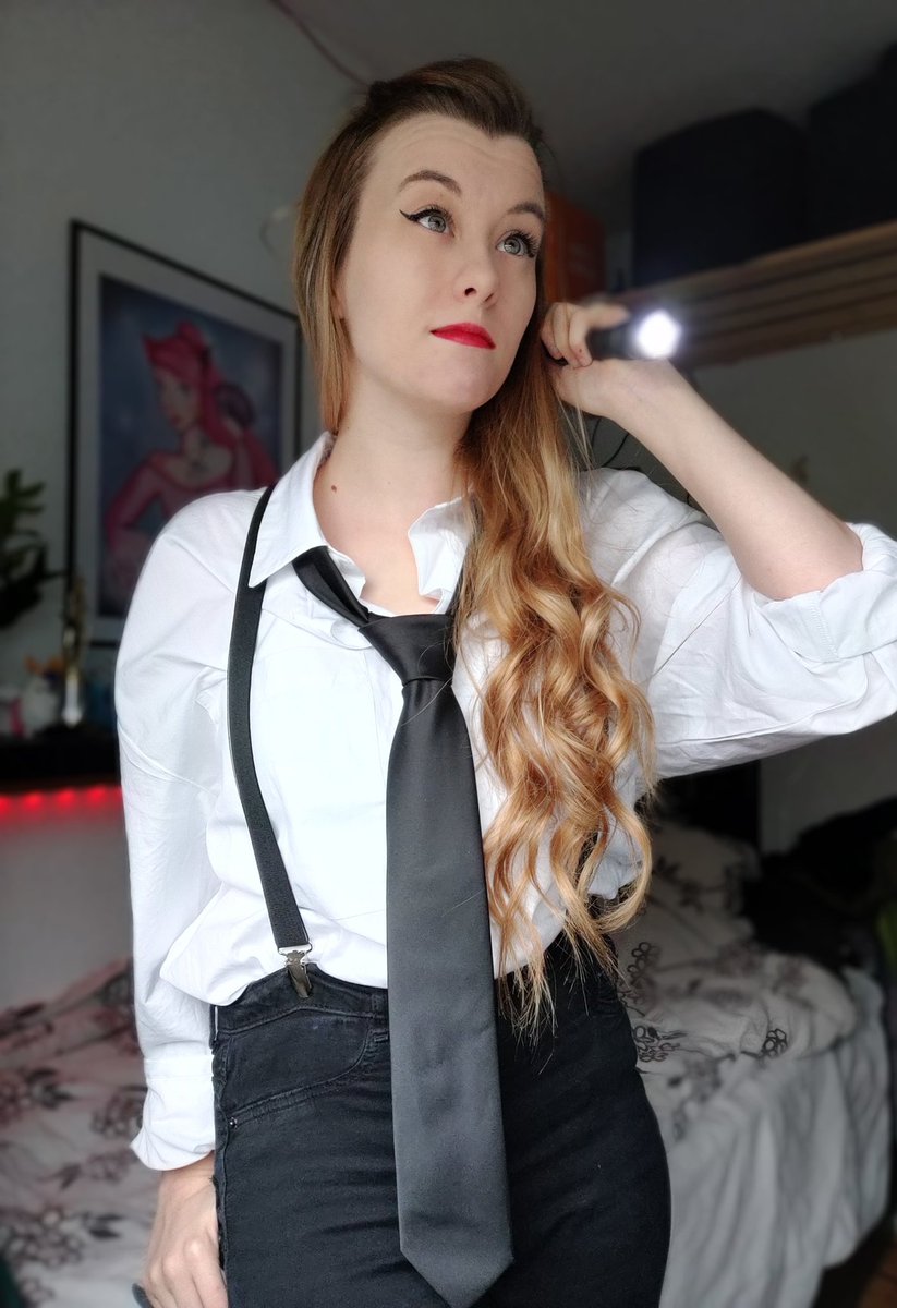 Superpinkykitty's tweet photo. 🔴 12t Resident Evil Marathon! 
In Claire Noir cosplay! 
- https://t.co/SvbcjS4gnM 
#rebhfun @CapcomEurope https://t.co/dF4wXdFKnN