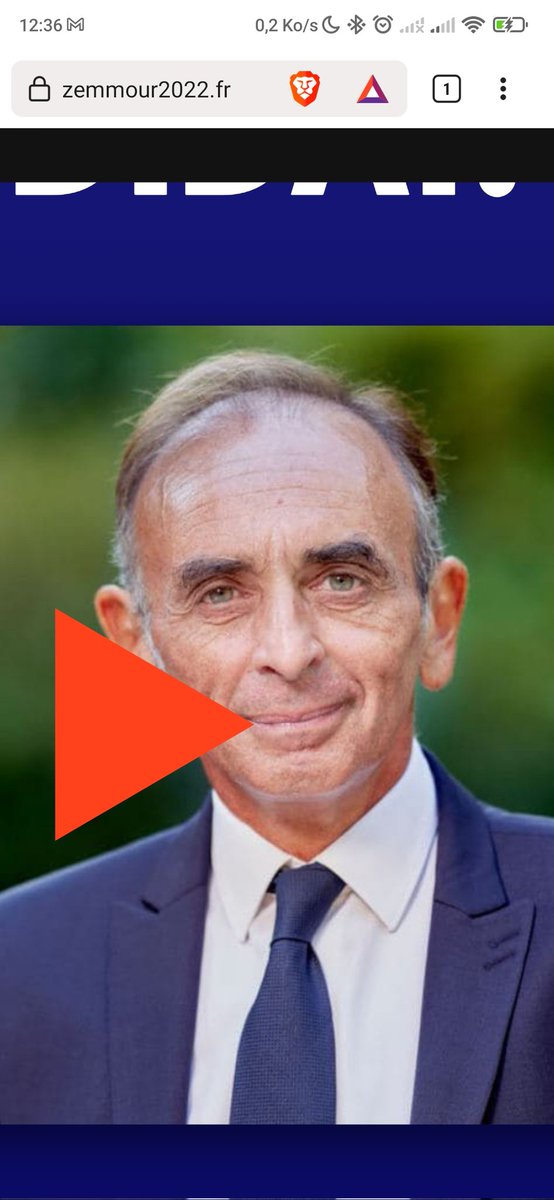 CzeroXCI's tweet image. Zemmour, il utilise la même photo partout par contre sa calvitie elle est différente à chaque fois. Faut que son graphiste se calme.
#ZemmourCandidat