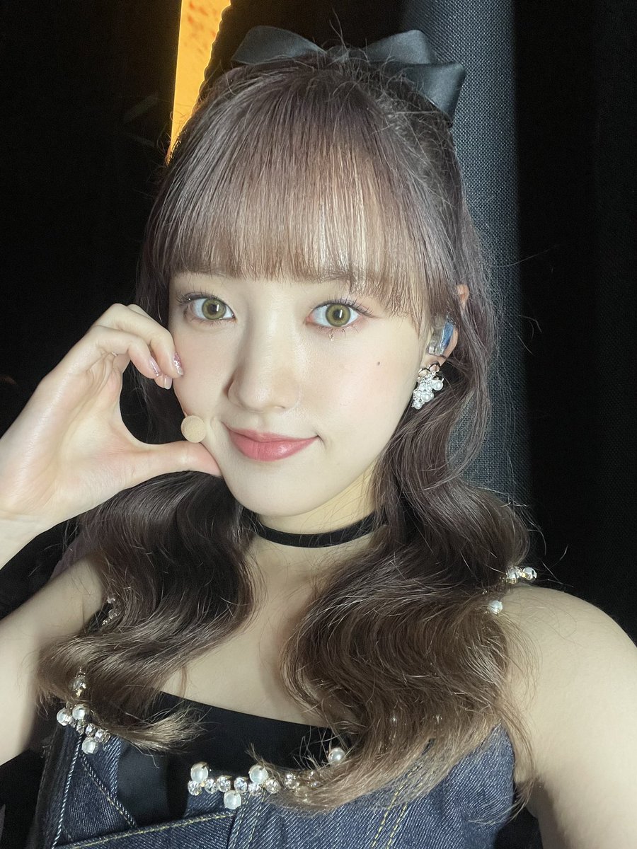 11월 마지막 날 
더쇼로 마무리 🎀 
한 달간 고생 많았어요~
12월아 어서와!!! 🙌💖
#위키미키 #더쇼 #🌱