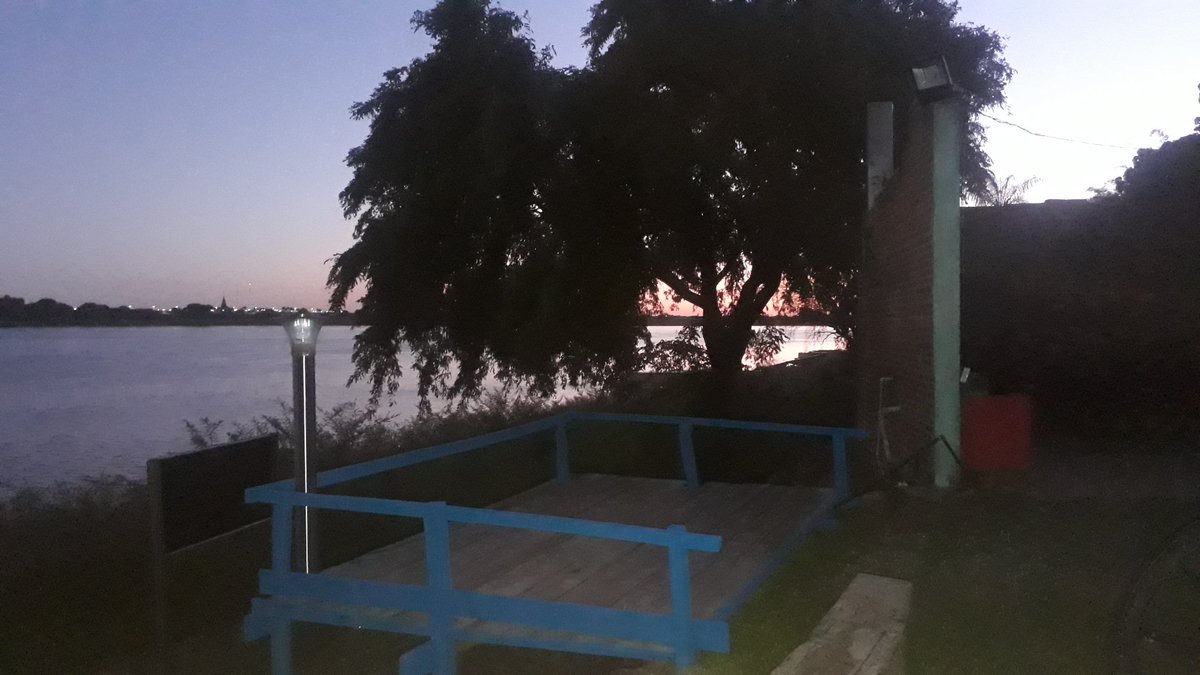 Hostalalberdiv1's tweet photo. Buen diaaaaa feliz martes quetalpa amanecieron todos por alliiiii, por acรก asรญ nomรกs tomando matecito y viendo la salida del sol, vengan a disfrutar con nosotros https://t.co/tkcGWRTU0F @alberdipy #paraguay #paraguaytravel #paraguaytour #formosa #alberdipy https://t.co/BuzOF94YyD