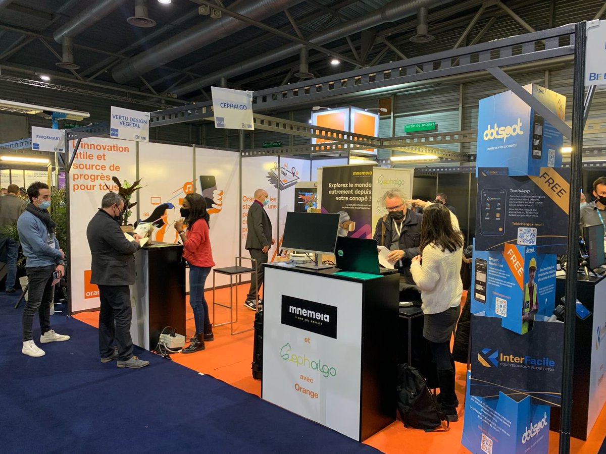 OrangeGrandEst's tweet photo. Le salon @IndustriesFutur c’est aujourd’hui et demain à #Mulhouse!
Retrouvez nos #startups : Cephalgo, @mnemeia EwoSmart, Vertu, InterFacile et MCVE. 
Découvrez les démos @orangebusiness du technicien de maintenance augmenté et de notre #5G Lab 📲 #technology #innovation #BE40 https://t.co/DReC0PoBxI