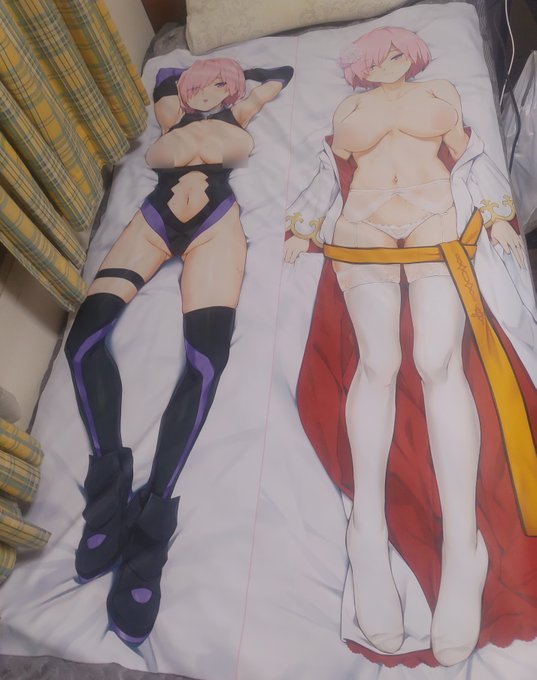 『ブライダルな後輩抱き枕カバー』
色校届きました
早速縫って装着!
今回もいい感じです! 