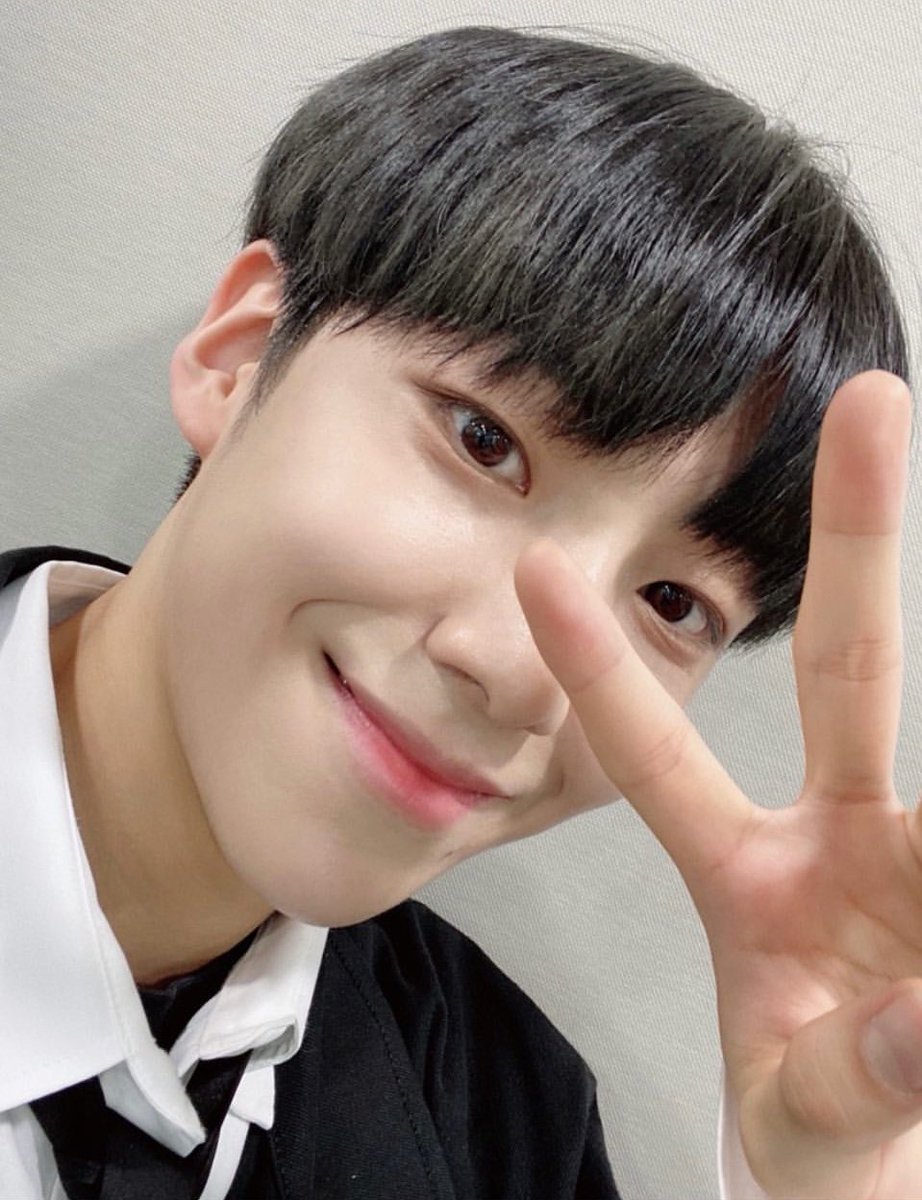 ชอบแก้มที่ฟูขึ้นมา 🥰