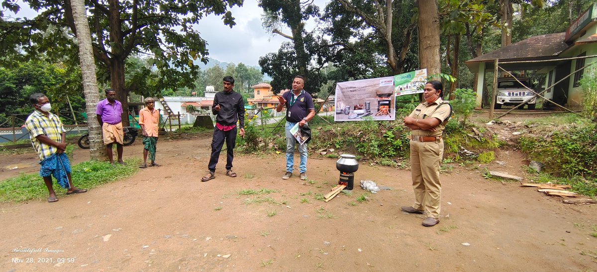 essmart's tweet image. Our Virajpet team organized a #BOSCH Chulha product demo for Forest First Samithi (FFS), a grassroots non-profit that works to engage and empower #rural #communities in the process of sustainable ecological conservation in Wayanad! #lastmiledistribution