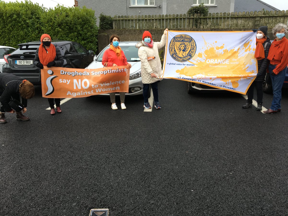 hessionmary1's tweet photo. This morning at Family Connect Centre, Drogheda #Soroptimist, #16daysofaction https://t.co/xkomjM1n2j