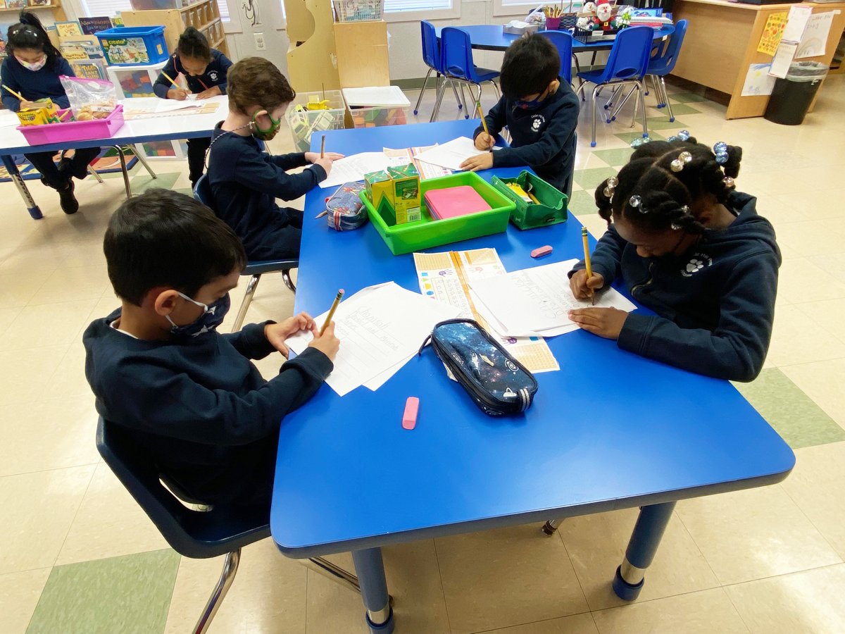 CedarHillPrep's tweet photo. The Kindergarten children took a magic carpet ride using their imagination to see the festival of Chanukah celebrated magnificently in Israel. #kindergartenactivities #chanukah2021 #KidsActivities https://t.co/pHlxNr3o4F