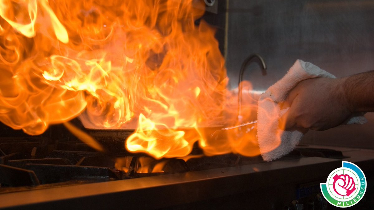 SMK publiceert de herziene #Milieukeurcriteria voor #brandblusmiddelen en #brandblustoestellen. Het certificatieschema is vanaf morgen, 1 december, geldig.

Bekijk de wijzigingen via: bit.ly/herzienecriter…
 
#Milieukeur #certificatieschema #SMK