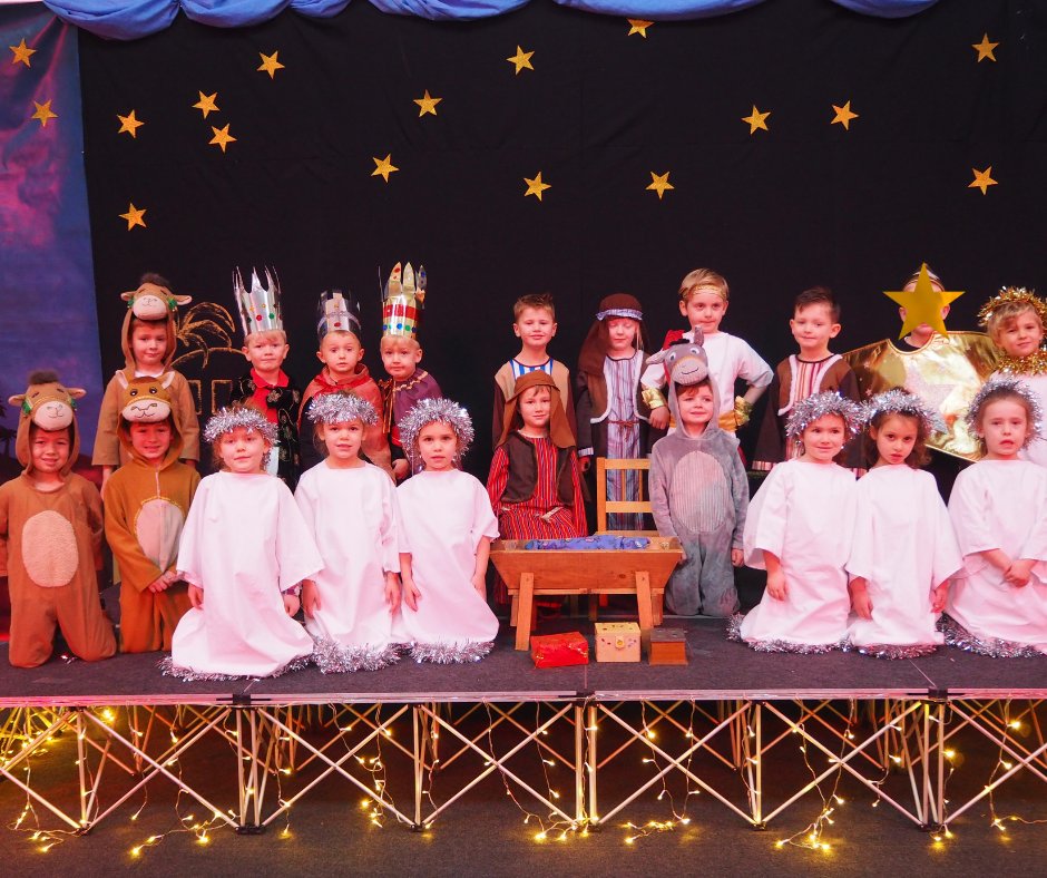 KingsHawford's tweet photo. This morning we were treated to the first performance of our KG2 and Reception Nativity...

#ShapedByKings #MiniPerformers #Nativity https://t.co/DOuXmmTXMZ