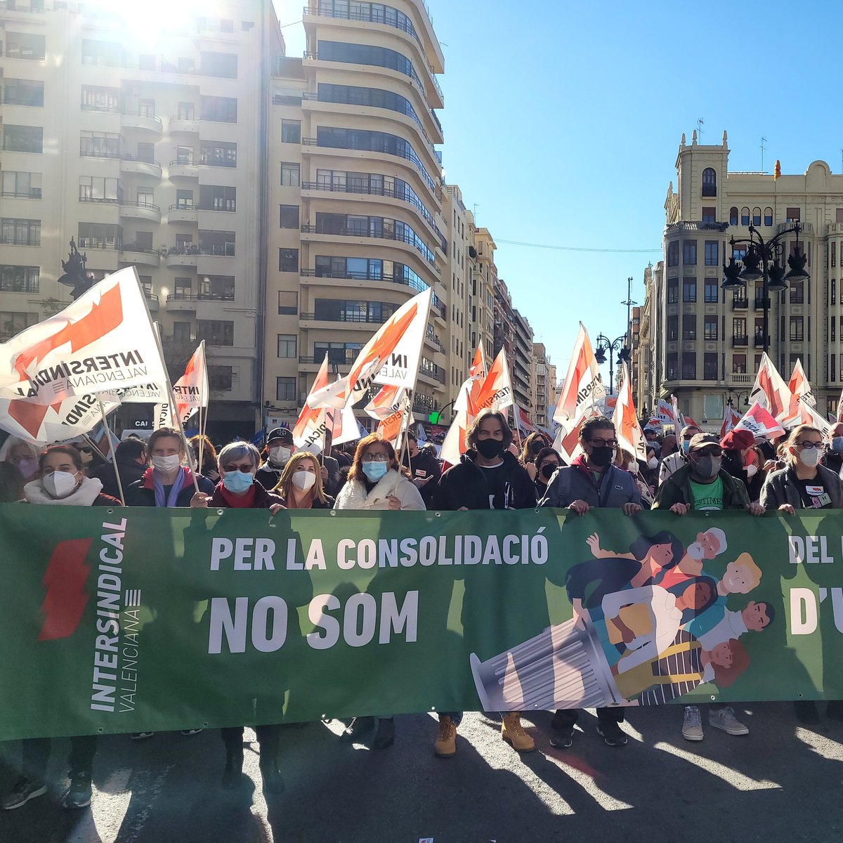 STEPV_Iv's tweet photo. Manifestacions per la consolidació i l'estabilitat del personal temporal i interí.

#Vaga30N
#FixesJa 

@ConfeIntersindi 
@stepvuv 
@ConfeIntersindi 
@iv_stas 
@CoordLey 
@STESIntersindic https://t.co/CZGUo4uZEU