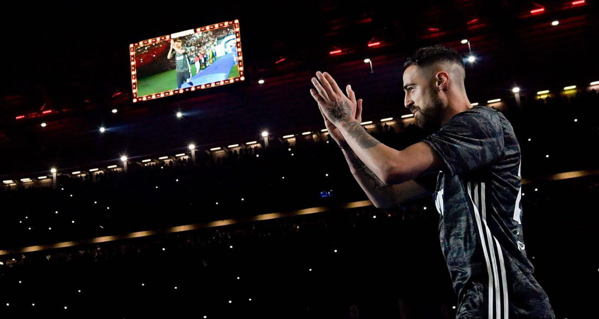 lercionotizie's tweet photo. #ultimora Bilancio Juve, Agnelli rassicura gli azionisti: "Venderemo Pinsoglio"
https://t.co/Yfv3TggxzN https://t.co/YD9VGfRAUL