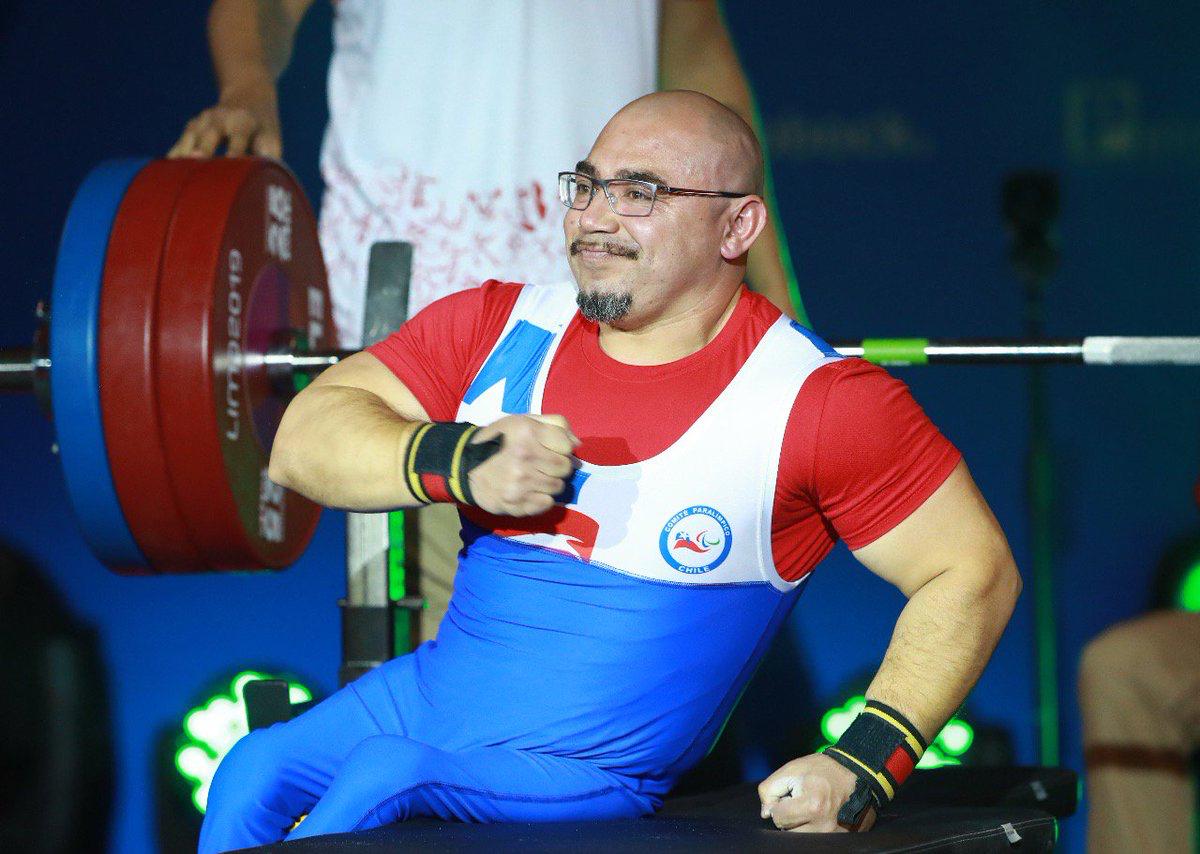 ¡BRONCE PARA CHILE!🥉Qué alegría partir la jornada con la noticia de que mi querido <a href="/jcpowerlifting/">Juan Carlos Garrido</a> se sube al podio en el Mundial de Para Powelifting que se disputa en Georgia 🇬🇪 en la categoría -59 kg. ¡Te admiro tanto y aplaudo este nuevo logro que nos llena de orgullo!🇨🇱