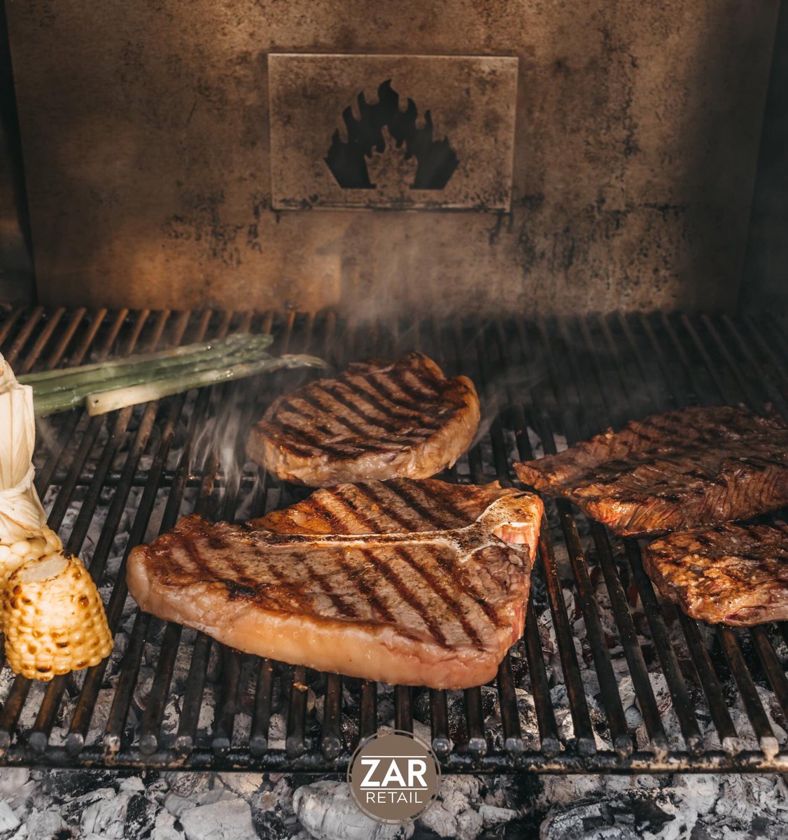 zarretail's tweet photo. There's nothing like our grade "A" quality T-Bone steaks to truly tantalise the taste buds on this #TastyTuesday

📸 - Hitesh Dewasi

#MeatZAR #Tbone #tbonesteak #steak #meat #meatlover #foodie #foodporn #braai #fire #tasty #tastyfood https://t.co/N2CRlFlmvL