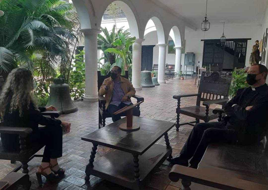 Conociendo la Historia de #SanCristóbal por parte de Monseñor Mario Moronta, Obispo del Táchira.

➡️Aprendiendo cada día más, gracias a Dios y al Universo por tanto 😇
#CongresoDeCiencia2021
<a href="/NicolasMaduro/">Nicolás Maduro</a>
<a href="/FreddyBernal/">Freddy Bernal</a>
<a href="/_LaAvanzadora/">Yelitze Santaella</a>
<a href="/PartidoPSUV/">PSUV</a>